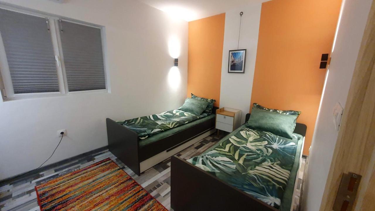 Apartament Sanny Apartman Plovdiv Kültér fotó